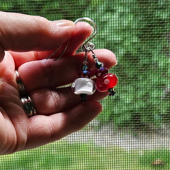 NWOT Earrings Red White & Green w/ Swarovski Crystals Handmade SS Ear wires 2" - Picture 10 of 10